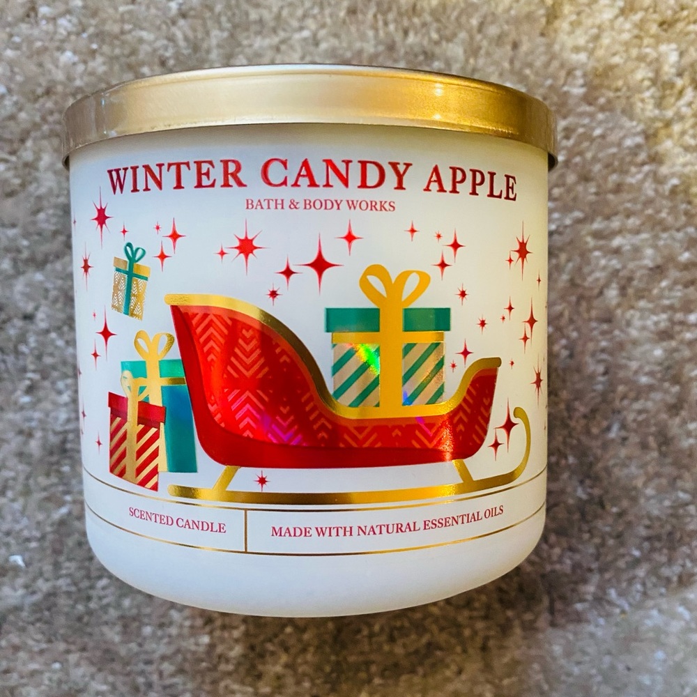 Winter candy apple 3 wick candle